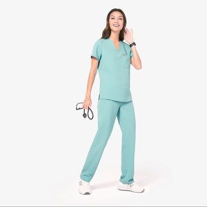 COPY - FIGS Limited Edition Sea Glass Scrub Set S…